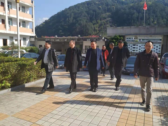 泉州市司法局局长林培新赴水口镇调研并看望慰问挂职干部